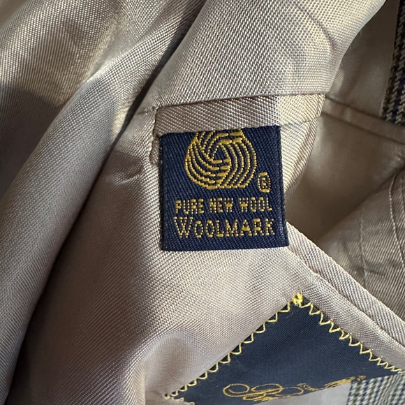 Brooks Brothers Houndstooth Blazer - Picture 3 of 8